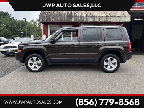 Used 2014 Jeep Patriot Latitude AWD/4WD image 1