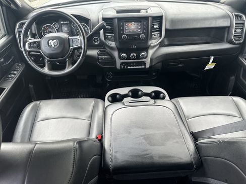 Used 2024 RAM 5500 Tradesman w/ Chrome Appearance Group image 23