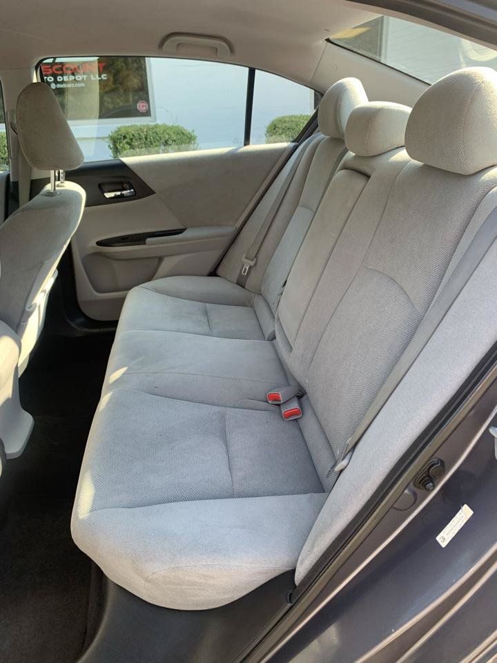 Used 2013 Honda Accord LX image 8