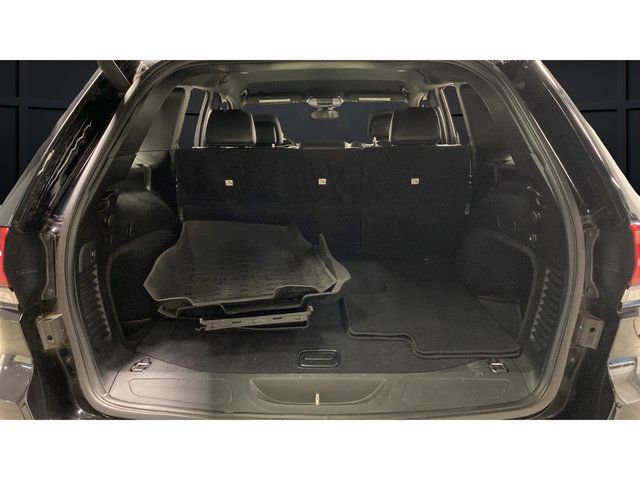 Used 2020 Jeep Grand Cherokee Altitude AWD/4WD image 26