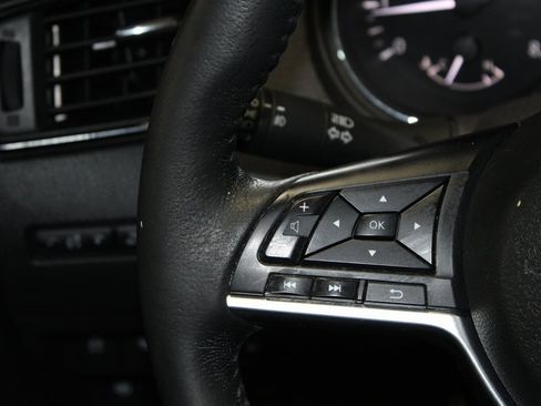 Used 2019 Nissan Rogue SL image 20