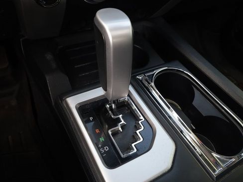 Used 2018 Toyota Tundra Platinum AWD/4WD image 8