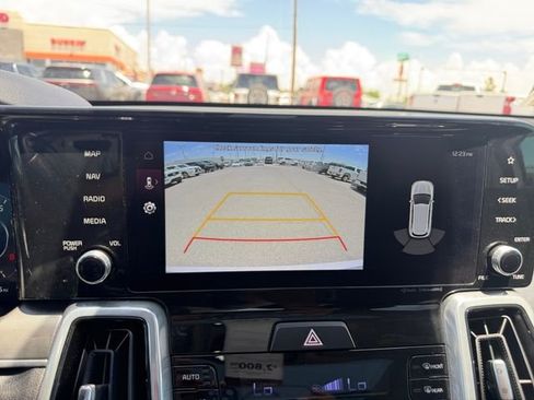 Used 2023 Kia Sorento SX FWD image 23