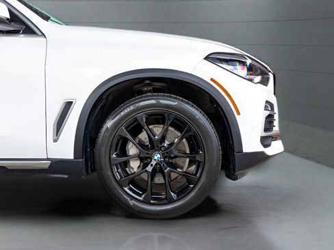 Used 2021 BMW X5 xDrive40i w/ Convenience Package AWD/4WD image 10