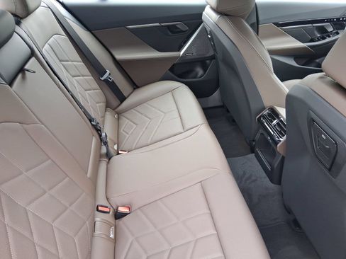 Used 2026 BMW 530i w/ Premium Package RWD image 30