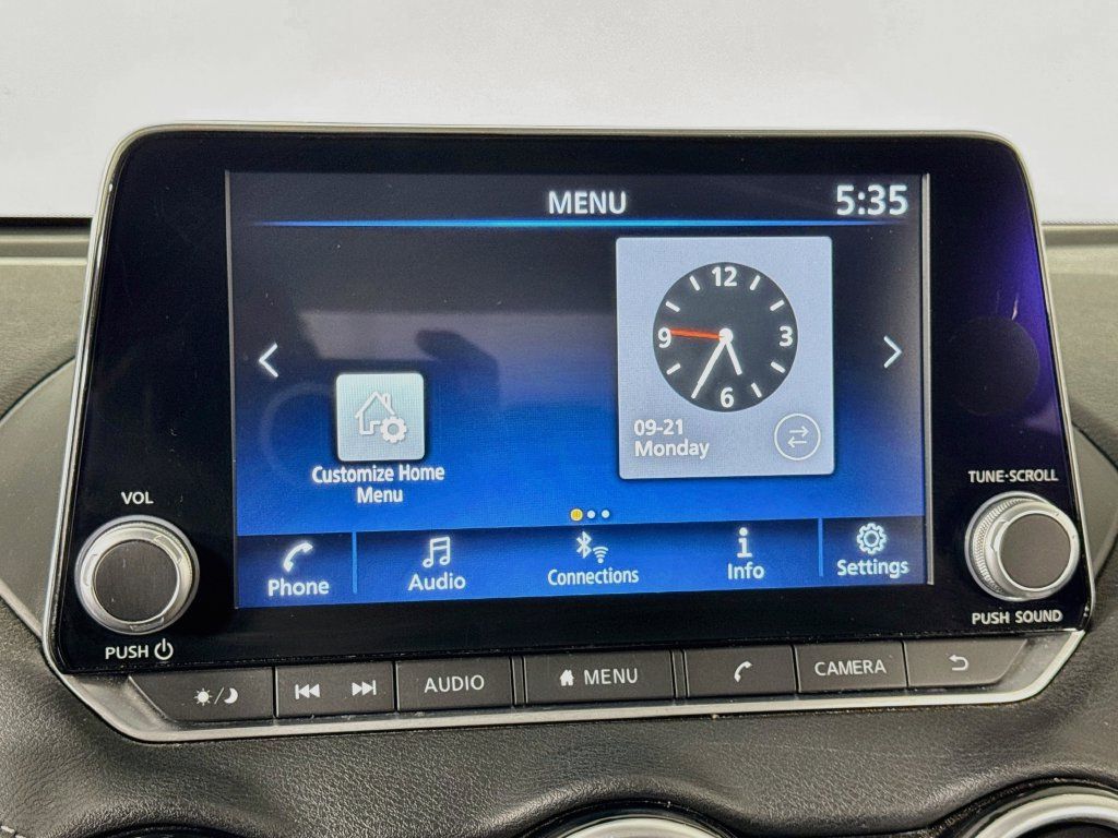 Used 2024 Nissan Sentra SV FWD image 29