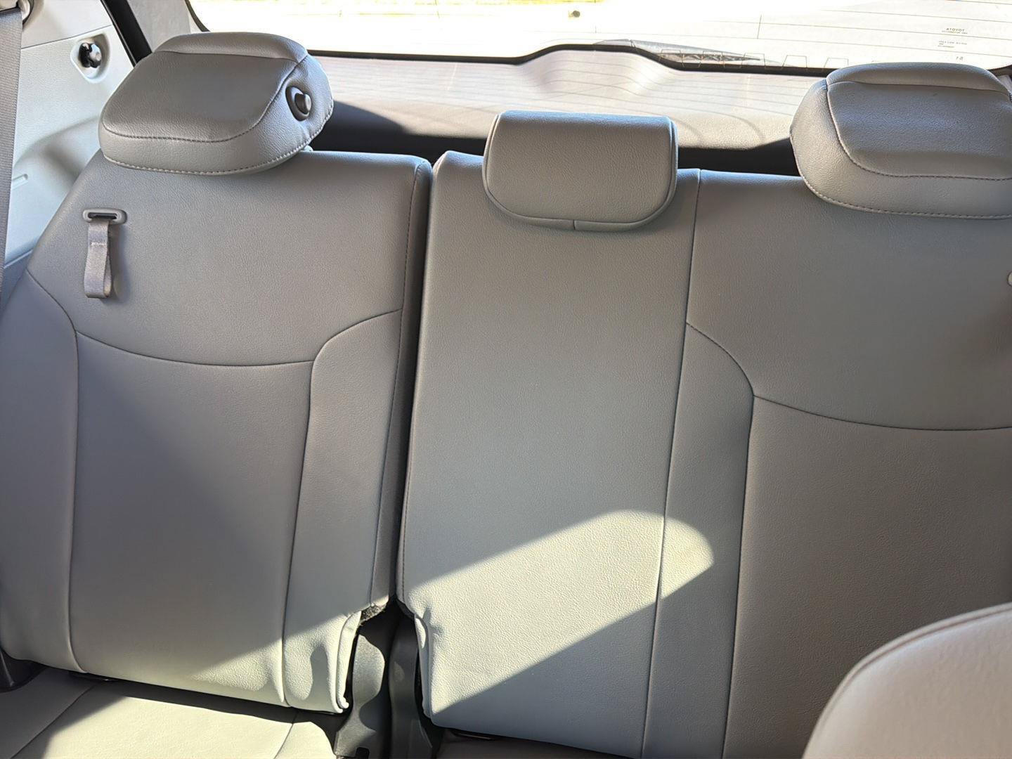 Used 2023 Toyota Sienna XLE FWD image 12