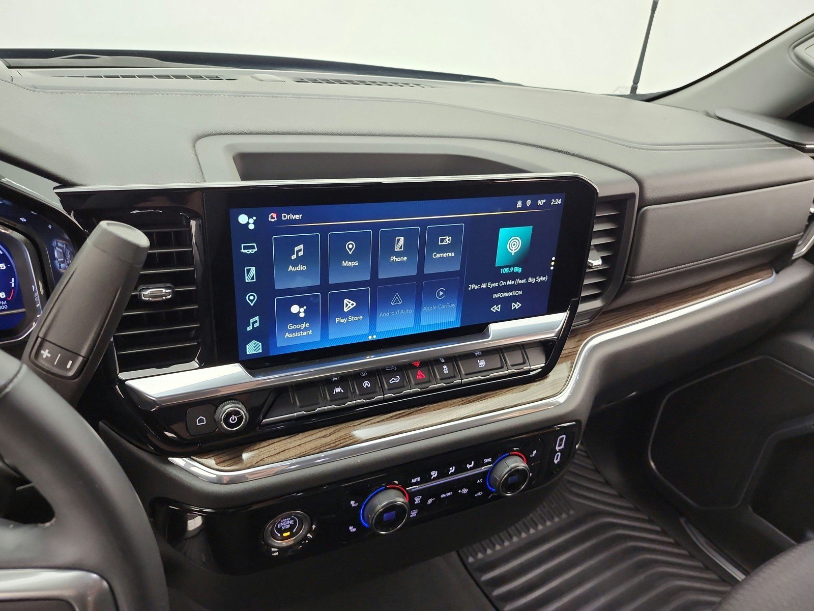 Used 2024 Chevrolet Silverado 1500 LT AWD/4WD image 13