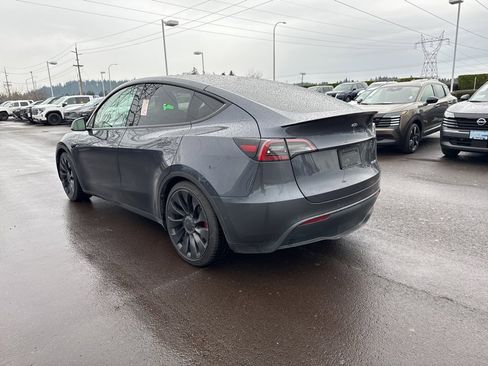 Used 2021 Tesla Model Y Performance image 7