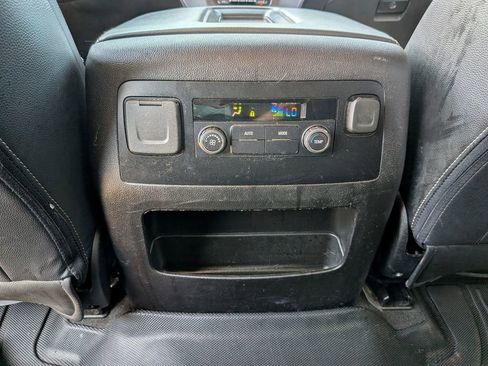 Used 2019 Chevrolet Tahoe LS w/ Enhanced Driver Alert Package AWD/4WD image 33