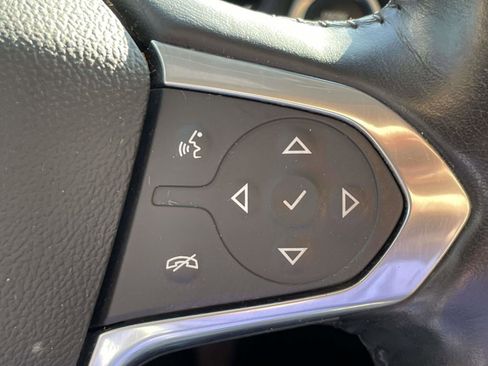 Used 2020 Chevrolet Traverse RS image 13