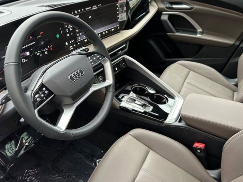 New 2025 Audi Q5 Premium Plus image 9