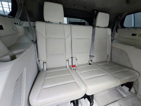 Used 2022 Cadillac Escalade Sport Platinum RWD image 15