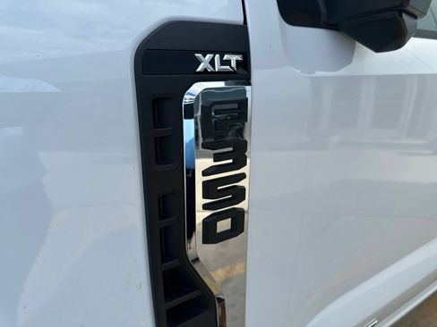New 2026 Ford F350 XLT w/ XLT Premium Package AWD/4WD image 38