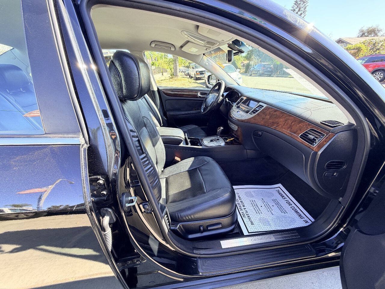 Used 2009 Hyundai Genesis 3.8 RWD image 21
