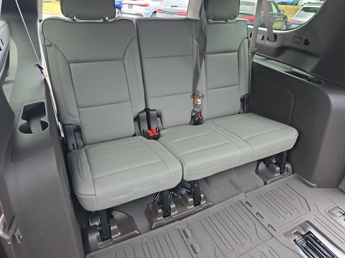 Used 2022 GMC Yukon XL SLT w/ SLT Luxury Package AWD/4WD image 12