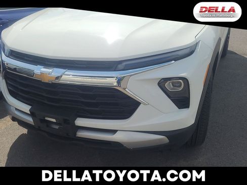 Used 2026 Chevrolet TrailBlazer LT AWD/4WD image 1
