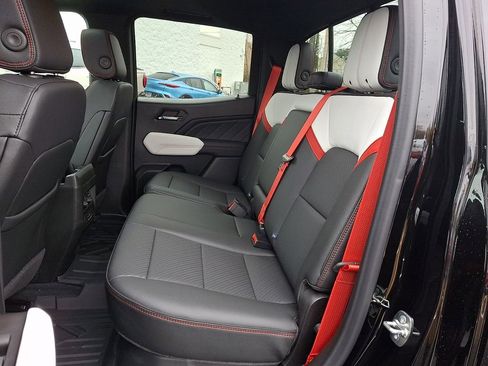 New 2026 GMC Canyon AT4X image 5