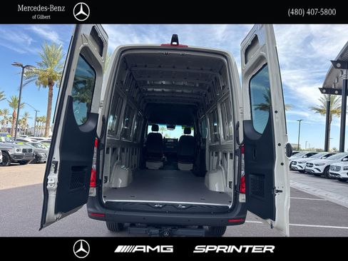Used 2026 Mercedes-Benz Sprinter 2500 image 5
