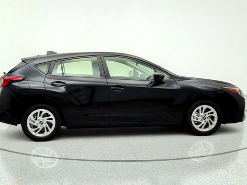Used 2025 Subaru Impreza 2.0i AWD/4WD image 4