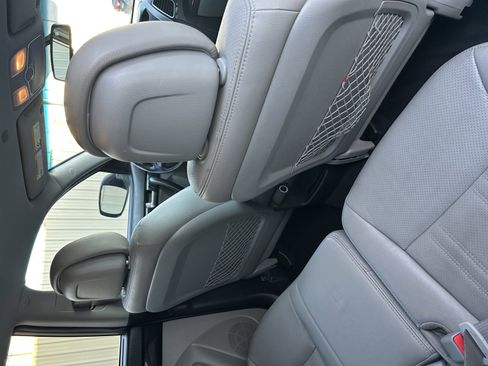 Used 2015 Kia Sorento LX image 16