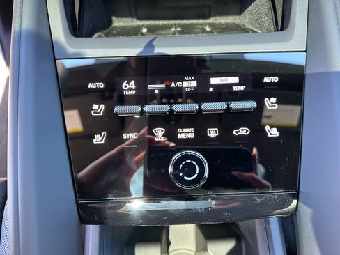 Used 2026 Porsche Macan Electric RWD image 27