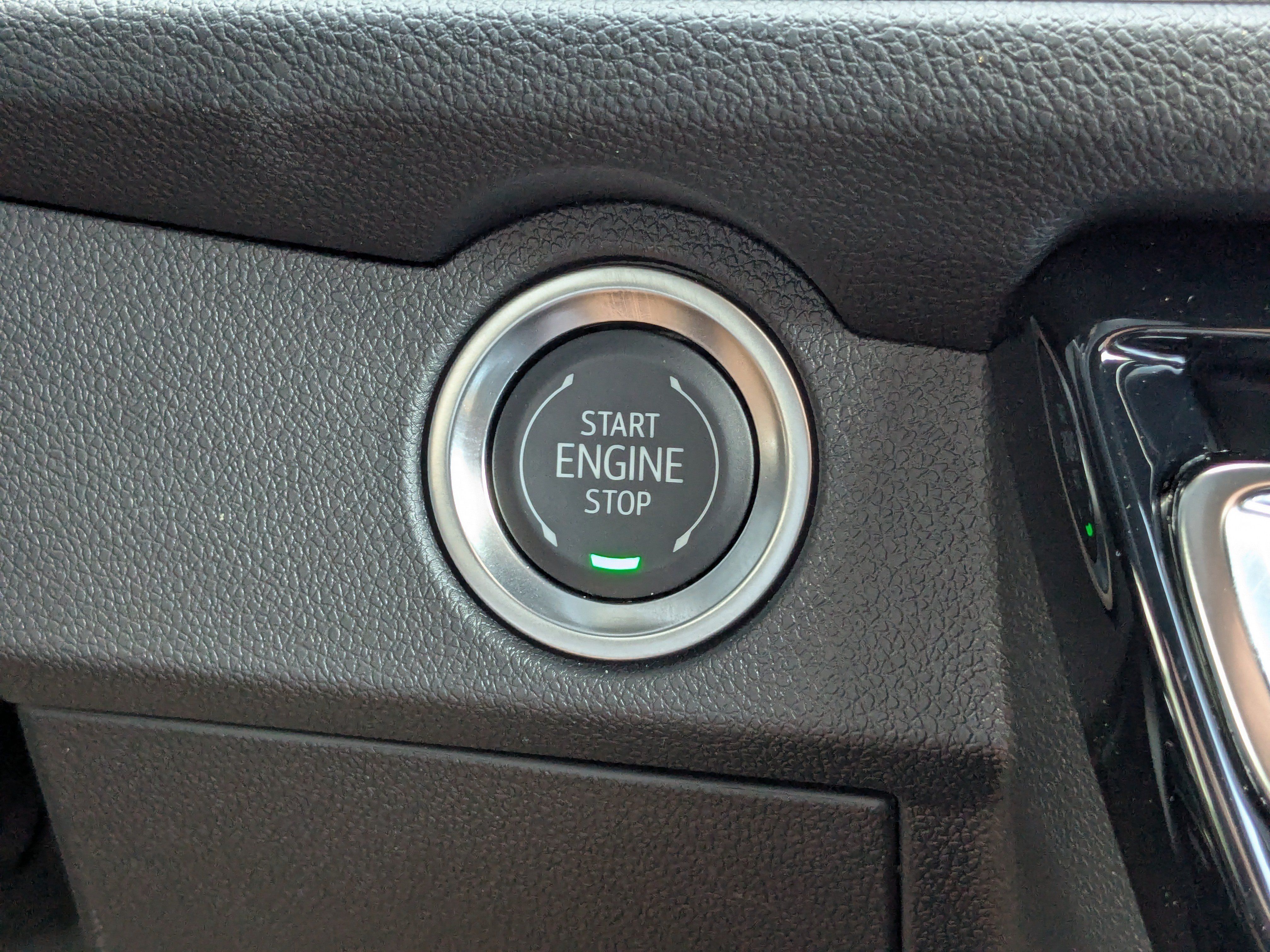 New 2025 Chevrolet Traverse LT w/ Enhanced Driving Package AWD/4WD image 17