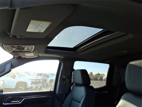 New 2026 Chevrolet Silverado 1500 LTZ w/ LTZ Premium Package image 8