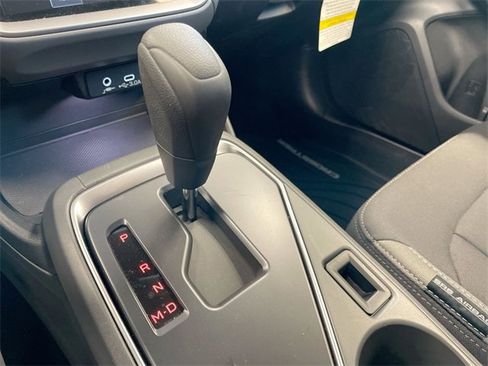 Certified 2025 Subaru Crosstrek 2.0i Premium image 19