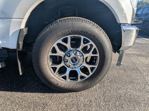 Certified 2021 Ford F250 Lariat w/ Lariat Value Package image 12