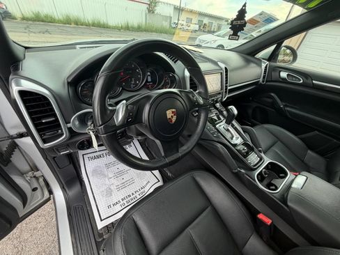 Used 2012 Porsche Cayenne S AWD/4WD image 11
