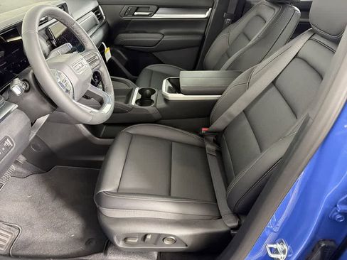 New 2026 GMC Terrain Elevation w/ Elevation Premium Package image 13