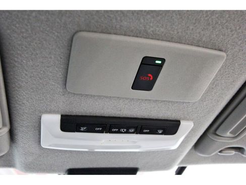Used 2024 Nissan Kicks SR FWD image 25