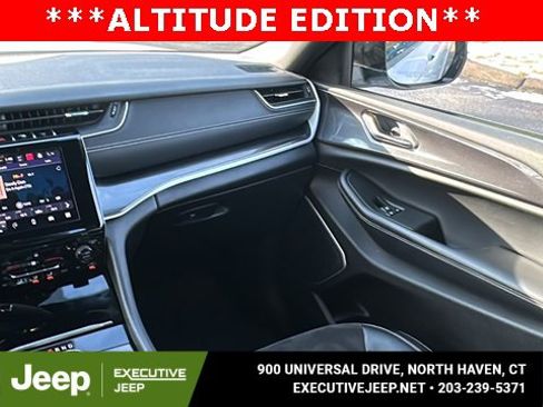 Used 2021 Jeep Grand Cherokee L Laredo image 23