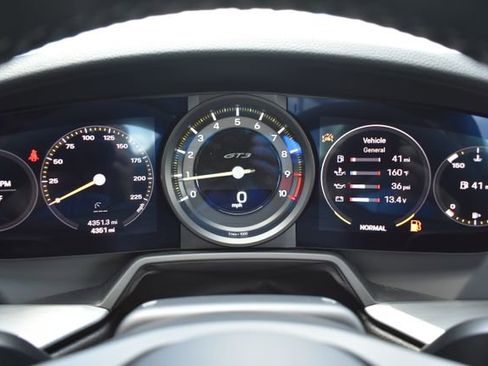 Used 2024 Porsche 911 GT3 RWD image 20