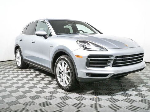 Certified 2022 Porsche Cayenne Coupe AWD/4WD image 26