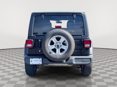 Used 2018 Jeep Wrangler Unlimited Sport S image 6