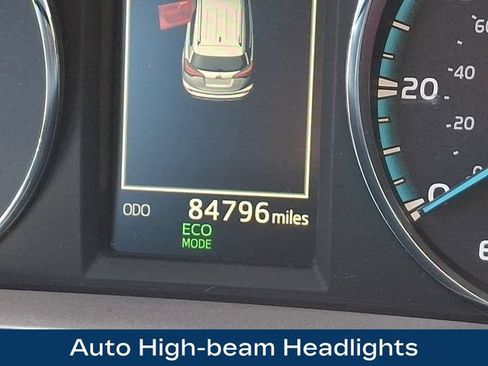 Used 2017 Toyota RAV4 XLE AWD/4WD image 6