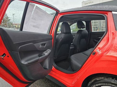 New 2026 Nissan Sentra SR w/ SR Premium Package image 12