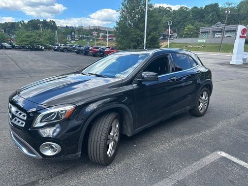 Used 2020 Mercedes-Benz GLA 250 4MATIC image 1