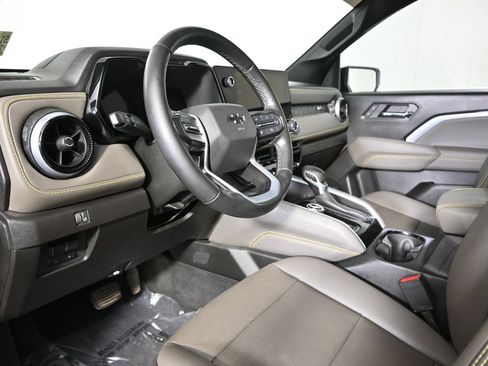 Used 2025 Chevrolet Colorado ZR2 AWD/4WD image 21