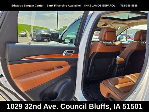 Used 2013 Jeep Grand Cherokee Overland AWD/4WD image 26