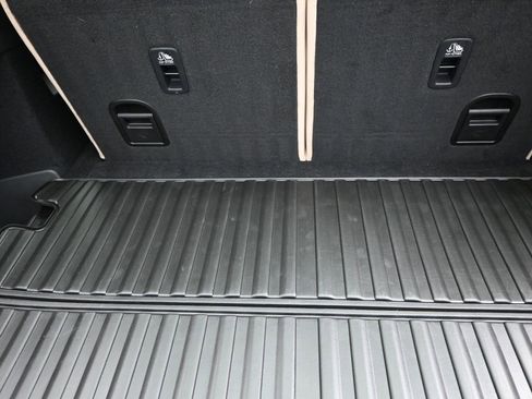 Used 2023 Acura MDX SH-AWD w/ Advance Package image 21