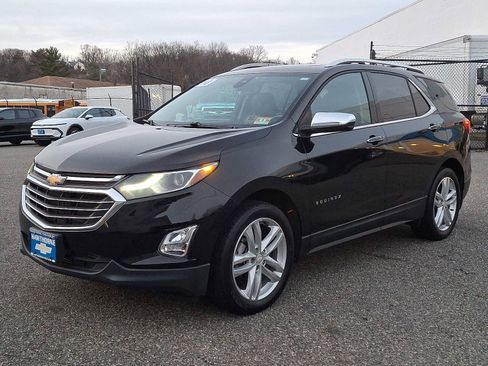Used 2018 Chevrolet Equinox Premier image 3