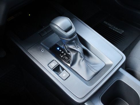 New 2026 Toyota Corolla Cross LE AWD/4WD image 40