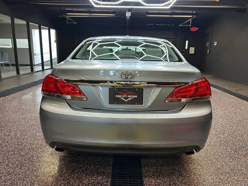 Used 2011 Toyota Avalon FWD image 6