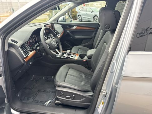 Used 2023 Audi Q5 2.0T Premium Plus w/ Premium Plus Package image 8
