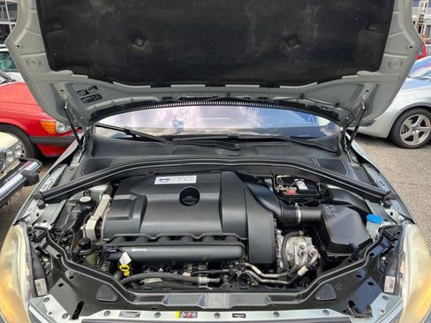 Used 2013 Volvo XC60 T6 AWD/4WD image 19