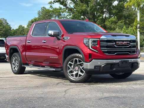 Used 2021 Chevrolet Silverado 1500 LT Trail Boss AWD/4WD image 2