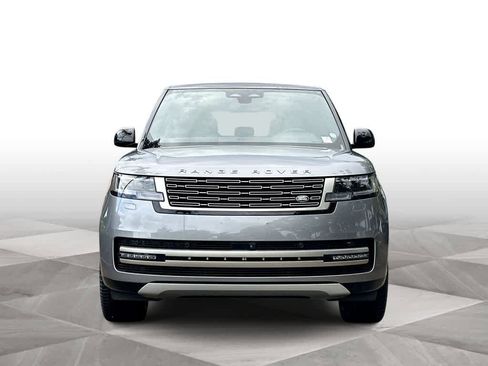 Used 2024 Land Rover Range Rover SE AWD/4WD image 3